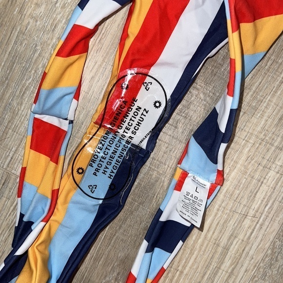 Colorful strappy back bikini‎ NWT - Picture 3 of 3